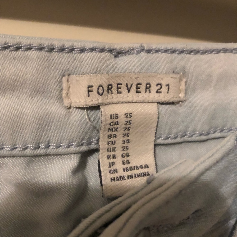 Jeans - Picture 3 of 3